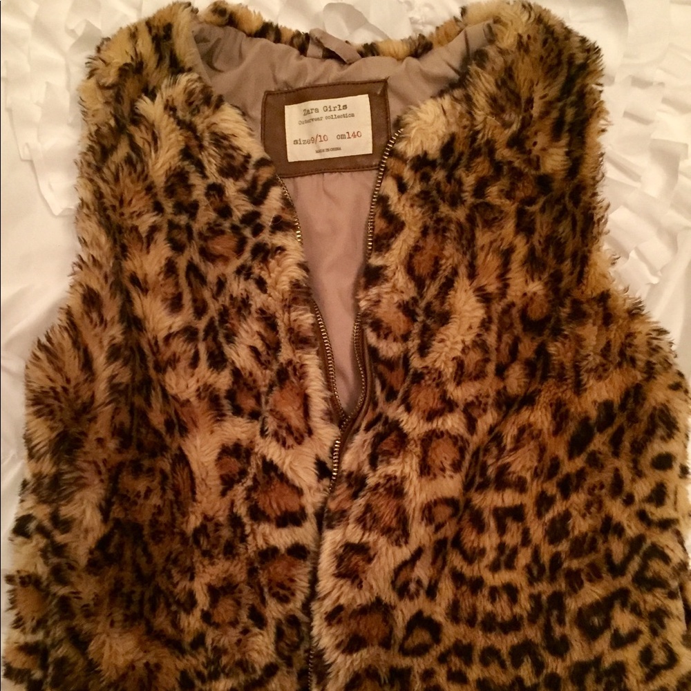 Zara girls faux fur leopard vest